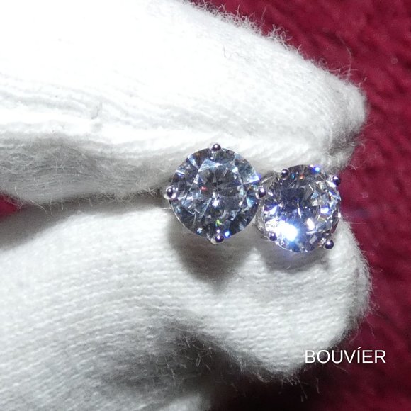 ⚡️FLASH SALE⚡️ White Diamond 6mm Stud Earrings - Picture 3 of 3